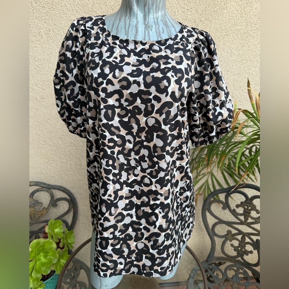 3/$45 Calvin Klein Black and White Animal Print Blouse